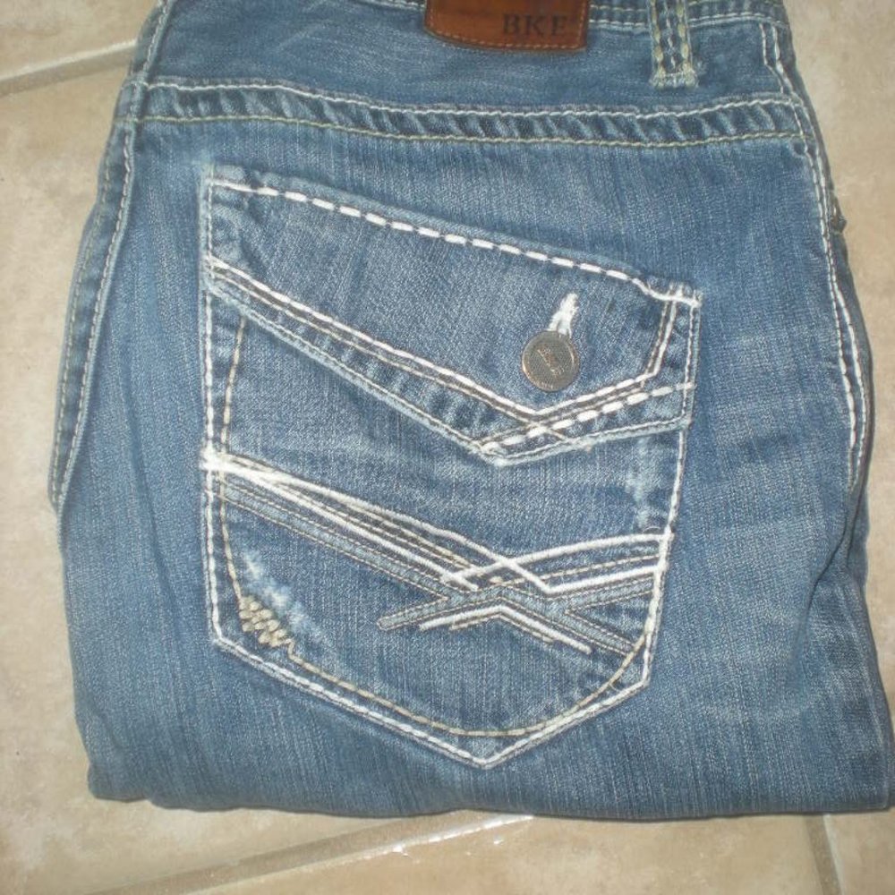 BKE Brand Jeans AIDEN Size 30R BUCKLE - Picture 1 of 8